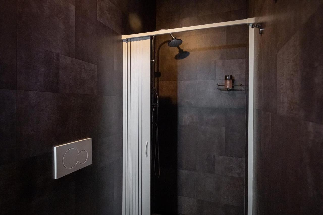 Cconforthotels R&B Semplici Emozioni Барі Екстер'єр фото