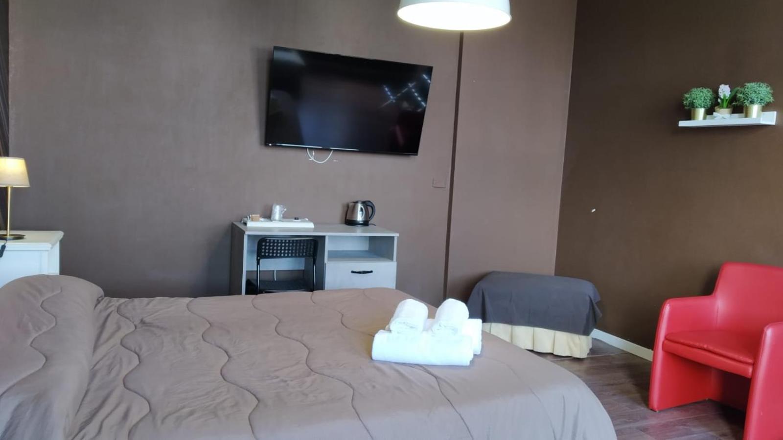 Cconforthotels R&B Semplici Emozioni Барі Екстер'єр фото